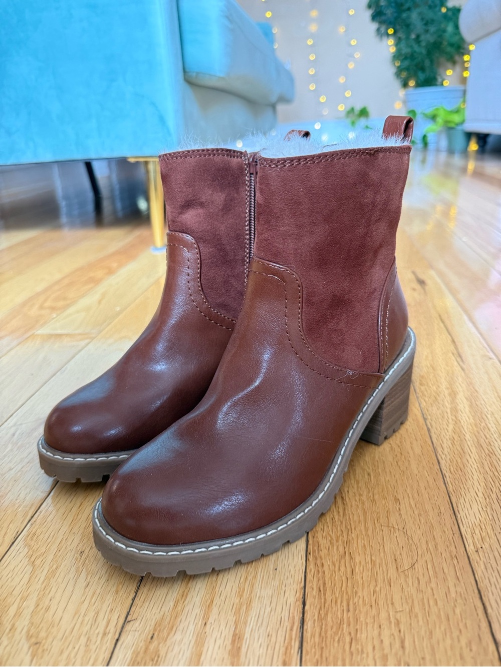Women's Brown Faux-Fur Lined Ankle Boots- NWT, size 6 - Picture 2 of 4